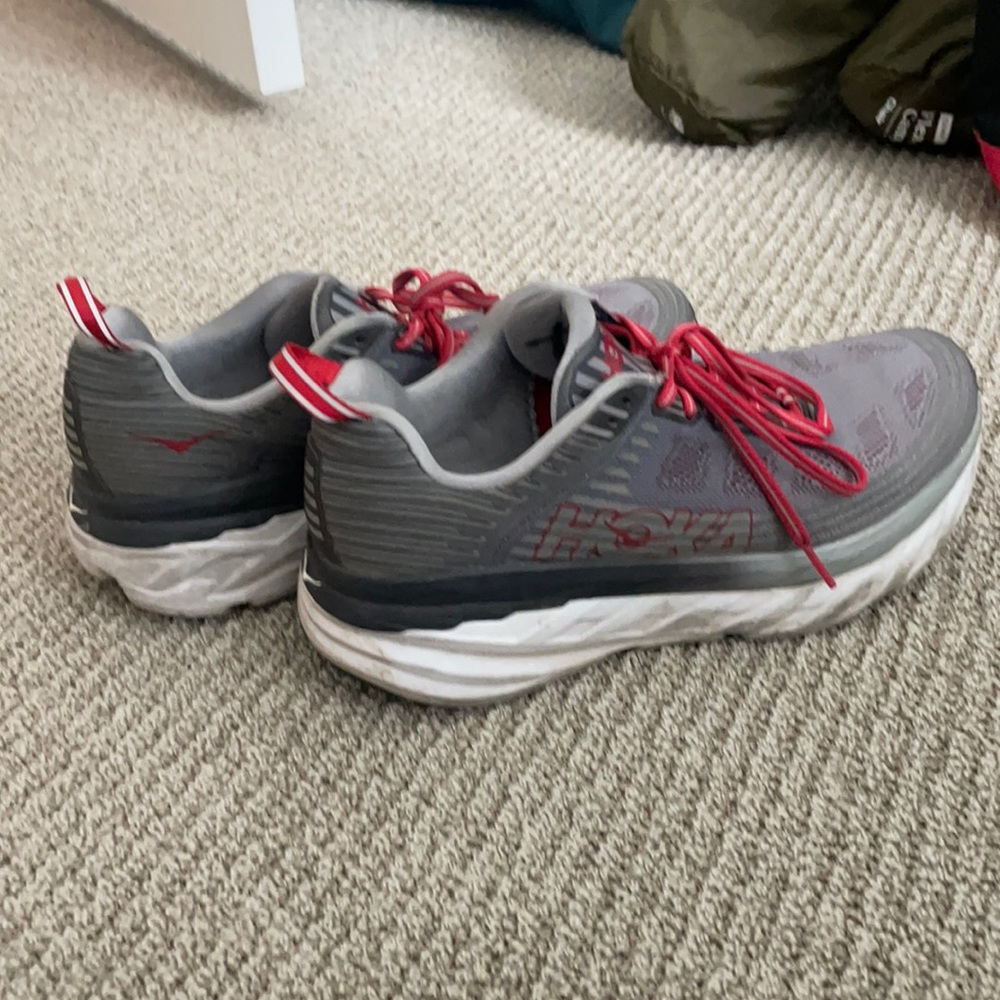 Hoka OneOne Bondi 6